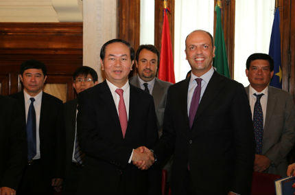 Bộ Trưởng Trần Đại Quang thăm và làm việc tại cộng hòa I-ta-li-a